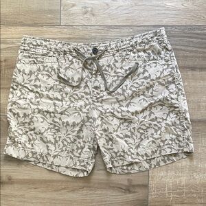 Lauren Jeans Co RL Shorts Womens 12 Tan Camo Leaf Print Hiking Summer Cotton